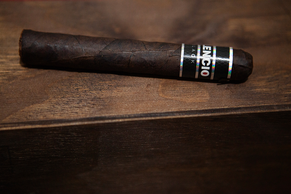 The Silencio Black cigar